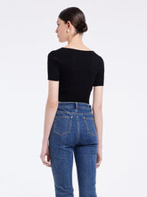 You can style a top with cargo pants.